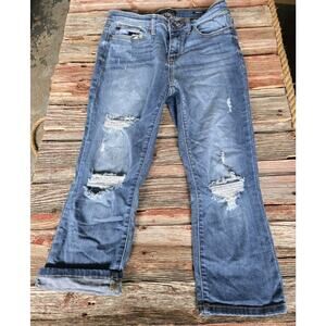 JUDY BLUE Capri Fit Med Wash Distresses Denim Blue Jeans 9/29 JB82183MD